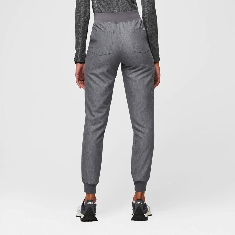 FIGS Women’s Zamora Jogger Scrub Pants in Graphite Gray, size XS - Picture 5 of 11
